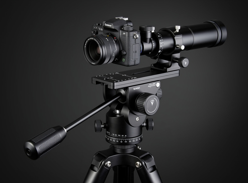 Star tracker setup with camera and small refractor showing balanced mount and counterweight